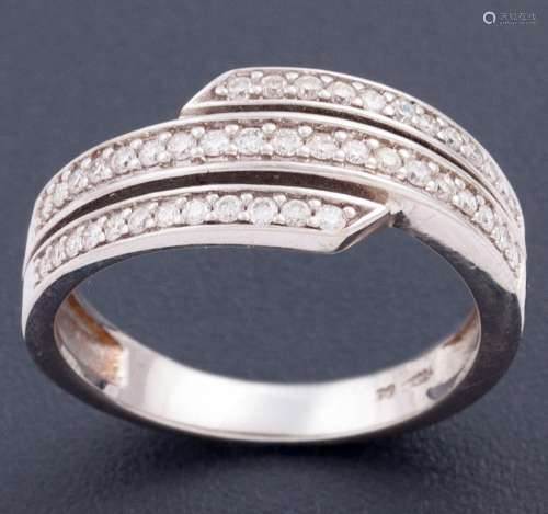 RING MADE OF 18 KT GOLD AND DIAMONDS _<br />
ring made in 18...