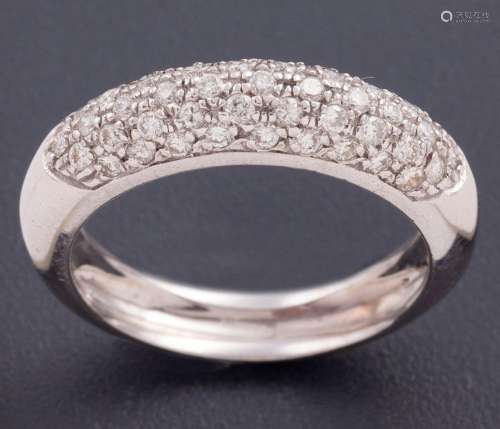 RING MADE IN 18 KT GOLD WITH DIAMONDS _<br />
ring made in 1...