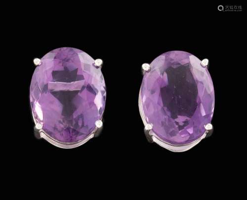 EARRINGS WITH NATURAL AMETHYSTS IN STERLING SILVER_.<br />
M...