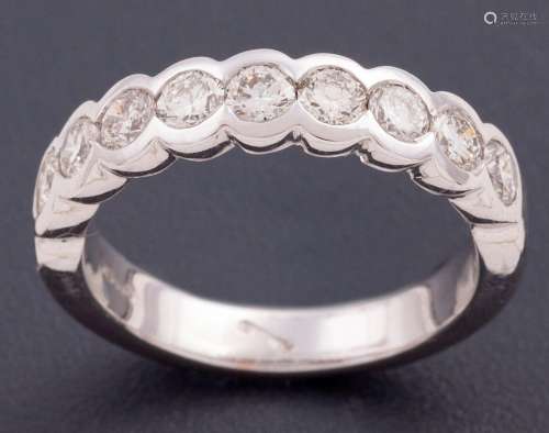 RING MADE OF 18 KT GOLD WITH DIAMONDS _<br />
ring made in 1...