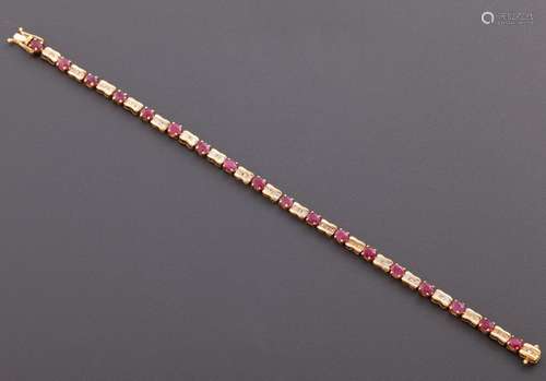 BRACELET MADE ENTIRELY OF 18 KT YELLOW GOLD WITH RUBIES AND ...