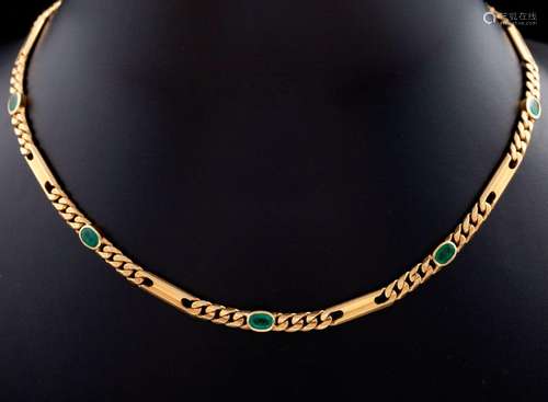 BEARDED CHOKER WITH EMERALDS IN 18 KT YELLOW GOLD_.<br />
Be...