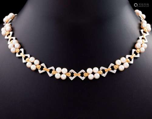 NECKLACE MADE IN 18 KT BICOLOR GOLD AND PEARLS _<br />
Neckl...