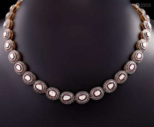 NECKLACE IN SILVER PLATED WITH DIAMONDS<br />
Elizabethan st...