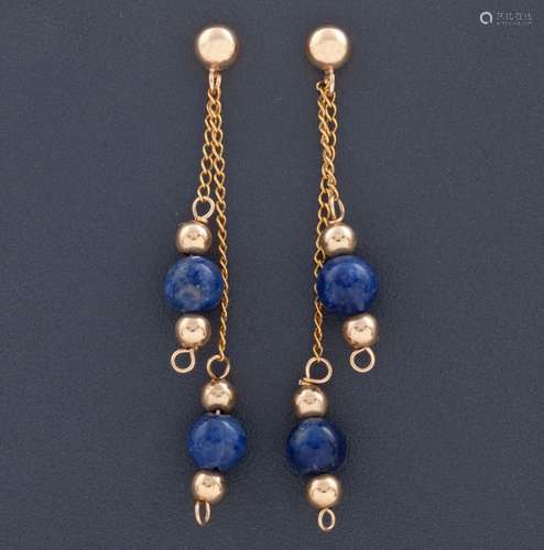 LONG EARRINGS WITH LAPIS LAZULI IN YELLOW GOLD 9 KT_.<br />
...