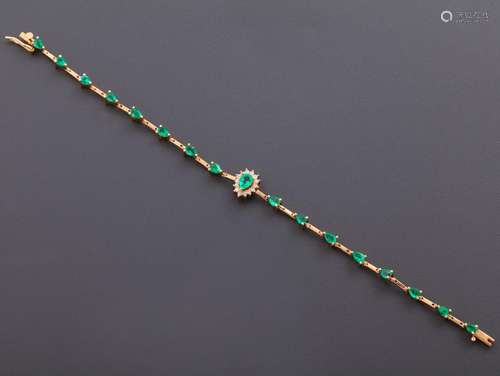 HINGED BRACELET IN 18 KT GOLD WITH 16 PEAR-CUT EMERALDS AND ...