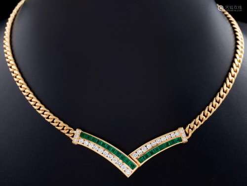 NECKLACE WITH EMERALDS AND DIAMONDS IN 18 KT YELLOW GOLD_.<b...