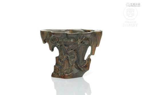 Wooden libation cup "chen xiang", Qing dynasty