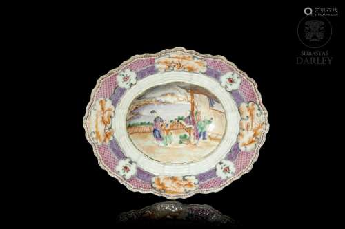 Enameled tray with a central scene, 20th century.