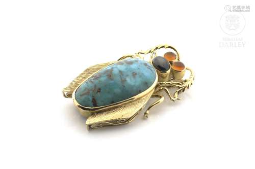 18k yellow gold and natural turquoise brooch