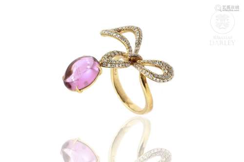 Ring in 18k yellow gold with pink tourmaline and diamonds