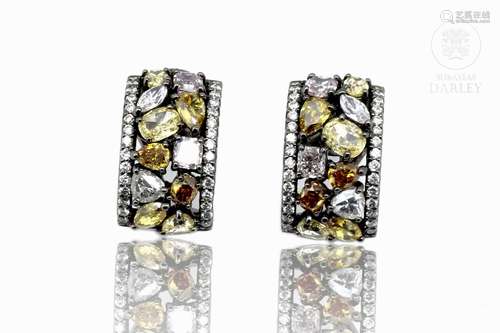 Earrings in 18k black gold and fancy diamonds