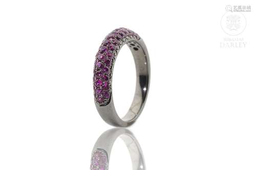 Ring in 18k black gold and rubies