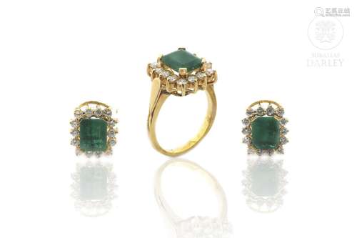 Ring and earrings set, with emeralds and diamonds