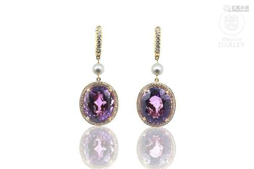 Earrings in 18k rose gold with amethysts and diamonds