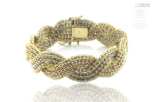 Braided bracelet in 18k gold