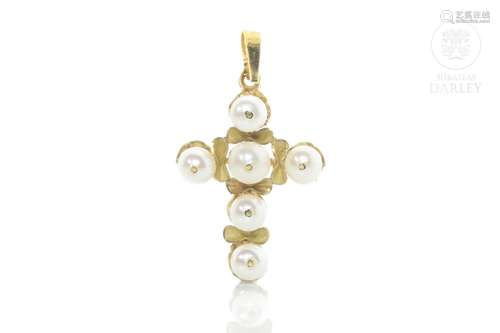 18k yellow gold cross with six pearls