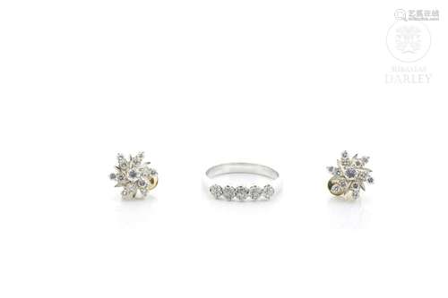 18k white gold ring and earrings set