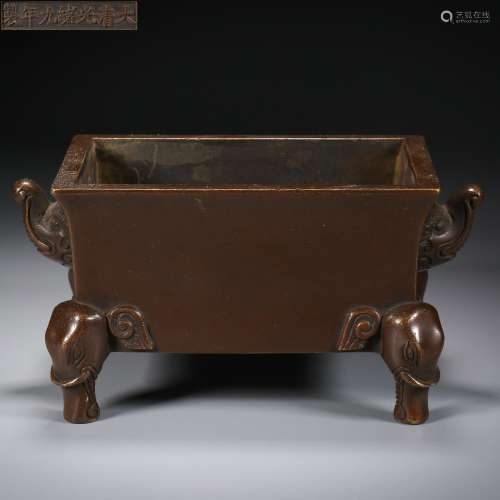 Qing Dynasty,Copper Double-Ear Four-Foot Furnace