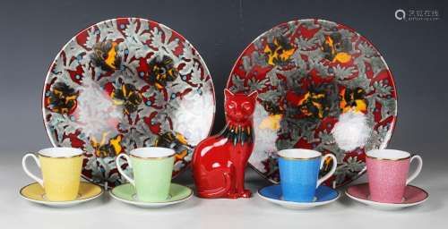 A mixed group of ceramics and glassware
