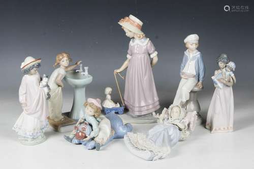 Seven Lladro figures