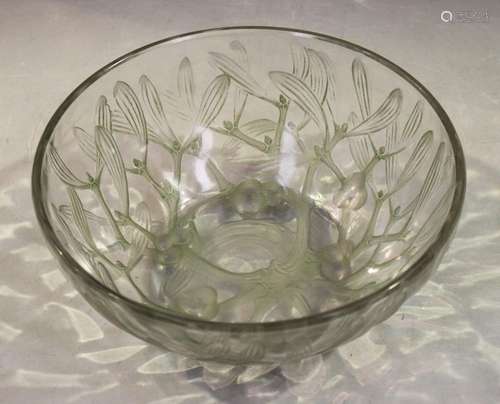 A Lalique Gui pattern frosted and green stained circular bow...