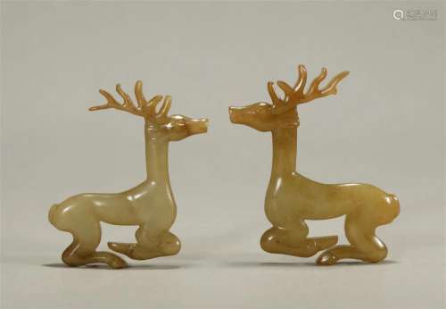 A pair of jade and deer in grassland culture