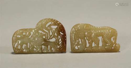 A pair of prairie culture jade ornaments