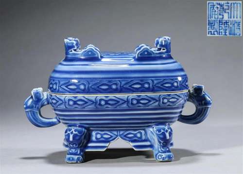 "Qianlong year" blue glaze imitation bronze GUI