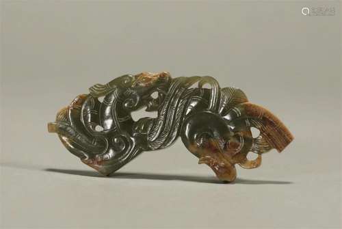 Jade ornaments with dragon pattern in Warring States period