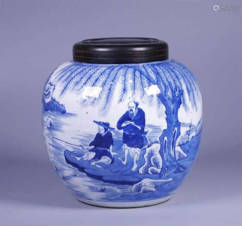 Qing Guangxu blue and white figure jar (with wooden lid)