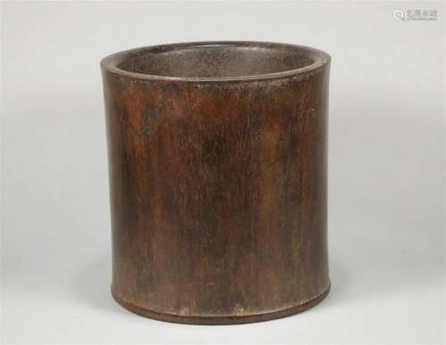 Red sandalwood face pencil holder of Qing dynasty