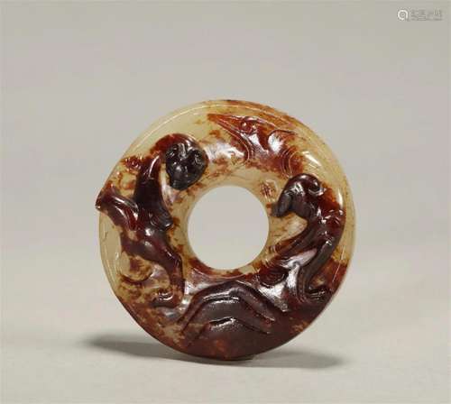 Dragon pattern jade ring of Han Dynasty