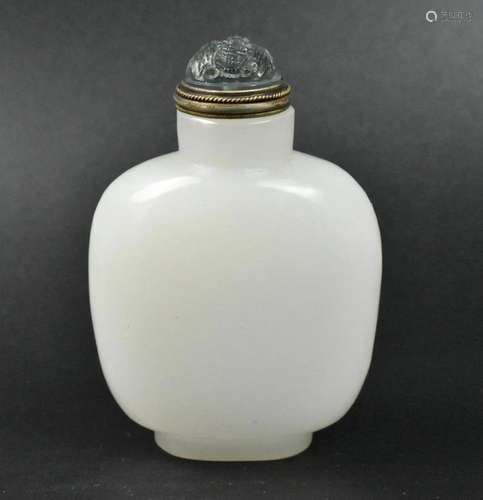 Chinese Peking Glass Carved Snuff Bottle, Qing D.