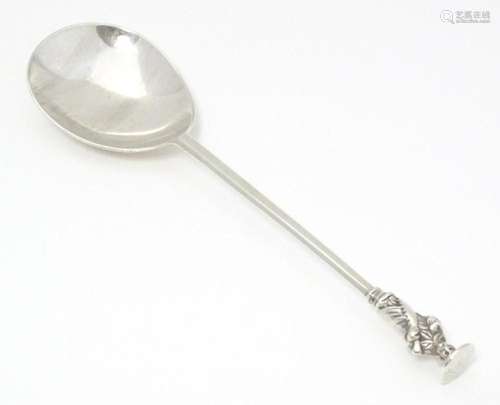 A silver apostle spoon hallmarked Chester 1910, maker Hasele...