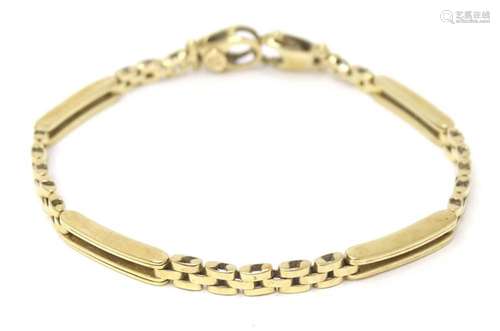 A 9ct gold bracelet approx 7 1/2" long