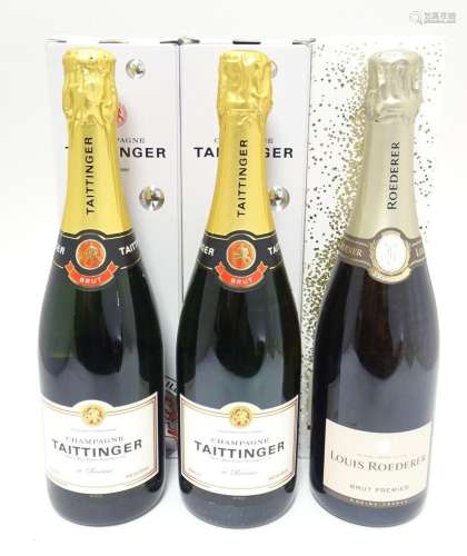 Champagne : Three 750ml bottles of champagne in gift boxes, ...