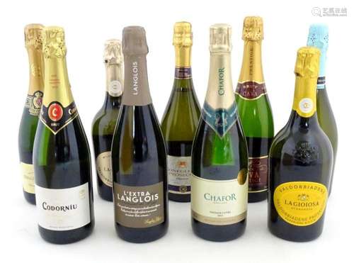 Sparkling Wine : Nine assorted bottles of sparkling wine / c...