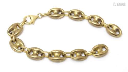 Sections of a 9ct gold bracelet (8.6g)