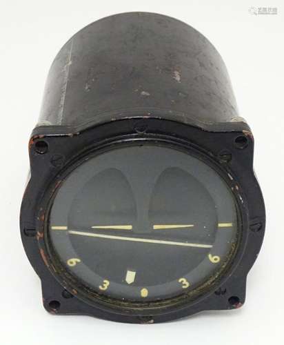 Militaria: a 1940s-1950s RAF Sperry Mk 1B artificial horizon...