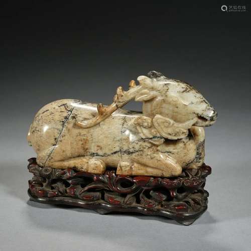 A Calcified Jade Carving 'Deer and Lingzhi' with Woo...