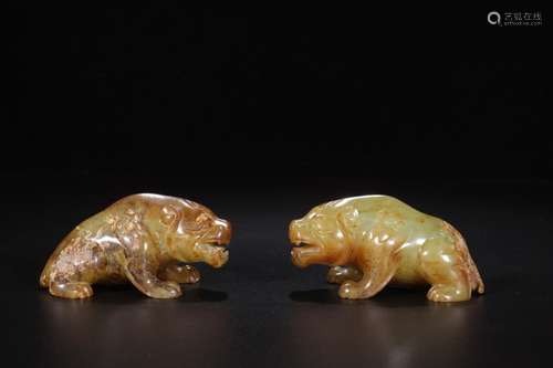 : ancient jade, bear a pairSize: 4.5 cm wide and 9.4 x 4.2 c...