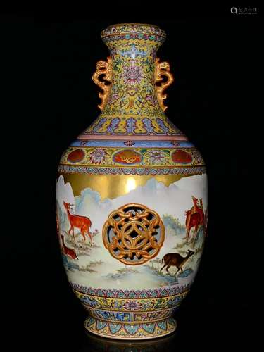 CHINESE GILDED ON GOLD-GROUND POLYCHROME ENAMEL HANDLED VASE...