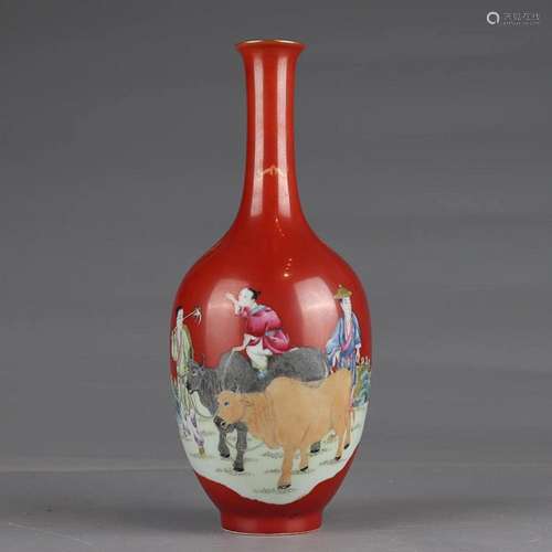 CHINESE FAMILLE-ROSE LONG-NECK VASE DEPICTING 'FIGURE ST...