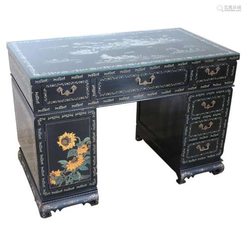 Early 20th Century Lacquered Wood Chinoiserie Desk with Moth...