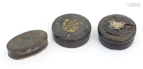 Three various table snuffs, to include a oval tortoiseshell ...
