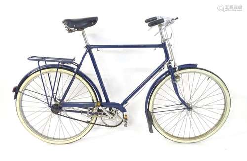 A gentleman's vintage Raleigh Royal Roadster bicycle / b...