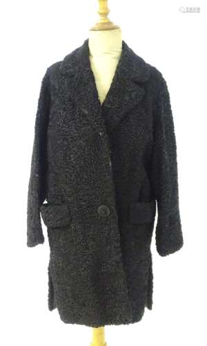 Vintage fashion / clothing: A beaver lamb / mouton fur style...