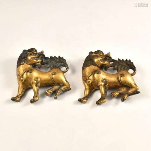 PAIR OF CHINESE BRONZE LION FIGUERINES
