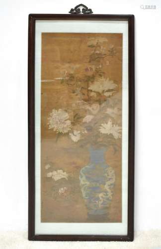 A CHINESE QING FLORAL FRAMED PAINTING